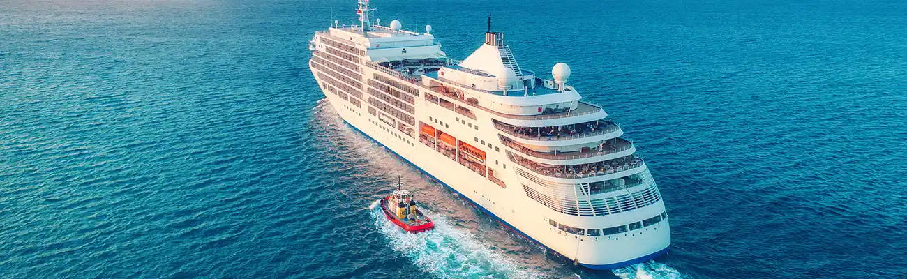 Small Ship Cruising